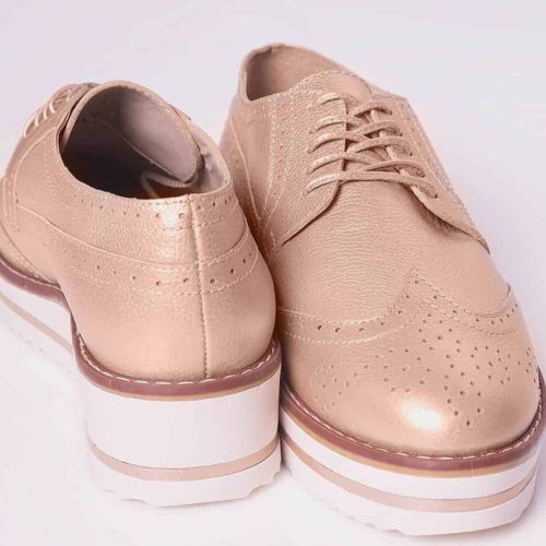 Zapato Tipo Oxford Para Mujer Capellada en Cuero Color Dorado - Envió y devolución GRATIS en toda Colombia - Múltiples Medios de Pago. ¡Compra Aquí!