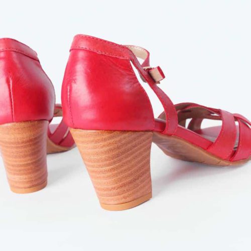 Sandalia de Tacón en Cuero Color Rojo y Tacón Vira - Imagen 4