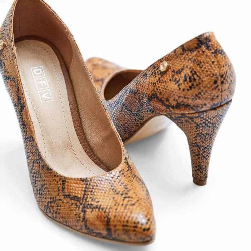 Stilettos cuero 2025