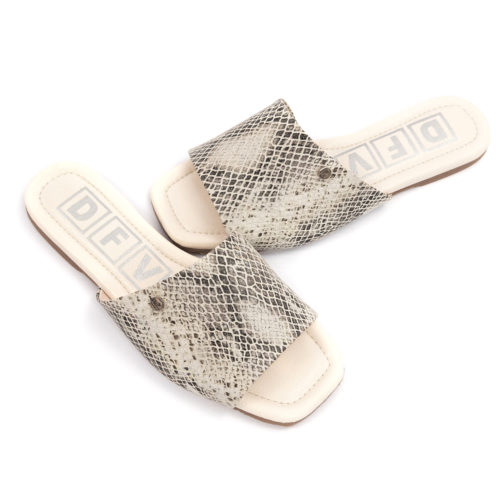 Sandalias Planas en Cuero Texturado - Ref. Z-2729