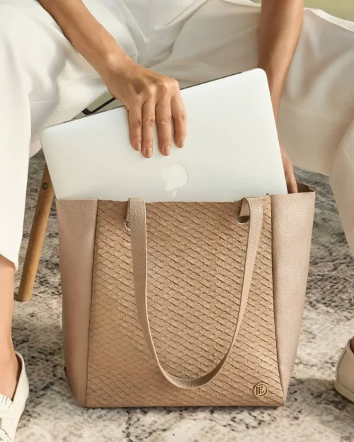 Bolso de Hombro en Cuero  - Ref. B-1559 - Imagen 2