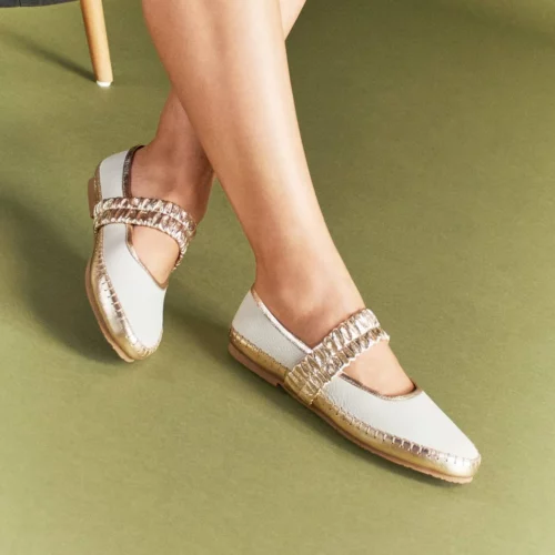 Zapato Tipo Merceditas (Mary Jane's) - Ref. Z-3296 Blanco Con Dorado