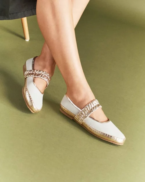 Zapato Tipo Merceditas (Mary Jane's) - Ref. Z-3296 Blanco Con Dorado