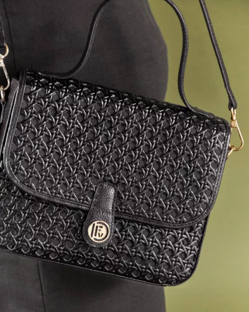 Bolso de Hombro / Manos Libres en Cuero - Ref. B-1605 Negro